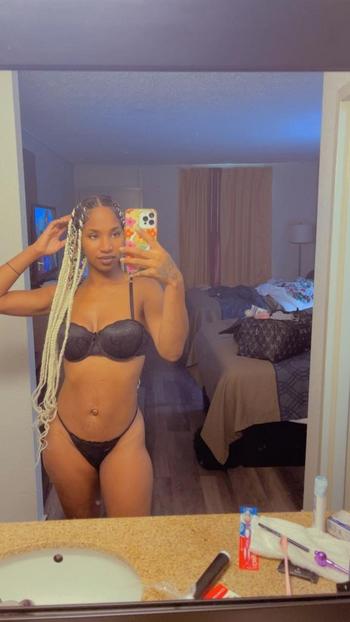 901-570-2829, 24  female escort, Hattiesburg