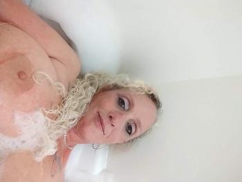 2283665853, female escort, Hattiesburg